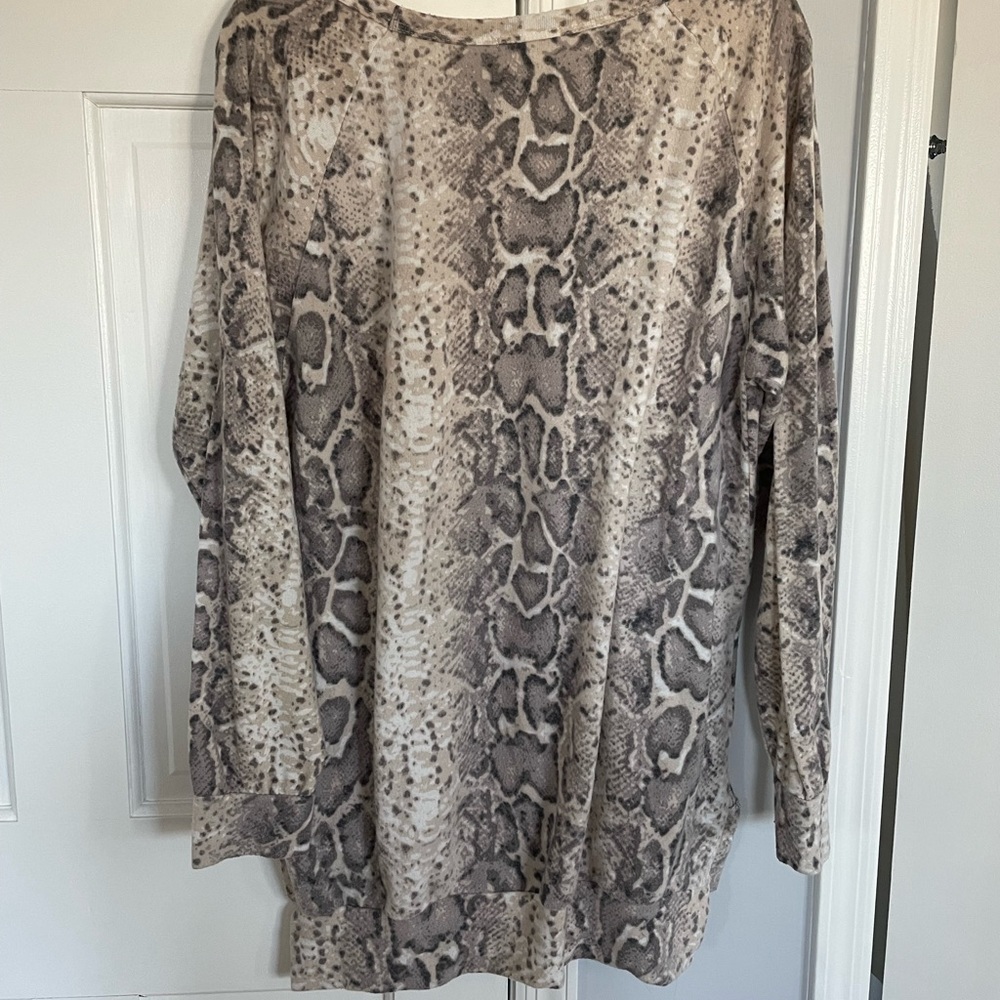 Python print light oversized sweatshirt